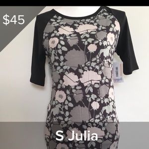 Lularoe 3 quarter length Julia Dress